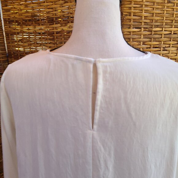 Zara Basic Satin Blouse White Long Sleeve Bell Sleeve SZ XL Keyhole Back Boho - Picture 5 of 6